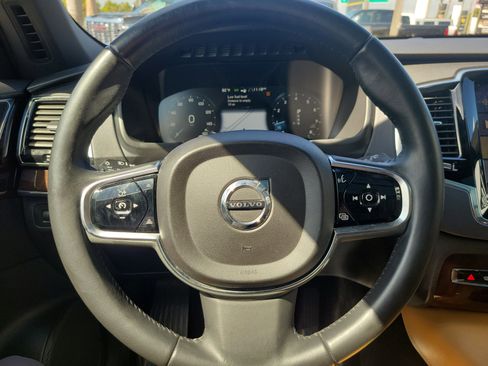 Used 2016 Volvo XC90 T6 Momentum w/ Momentum Plus Package image 19