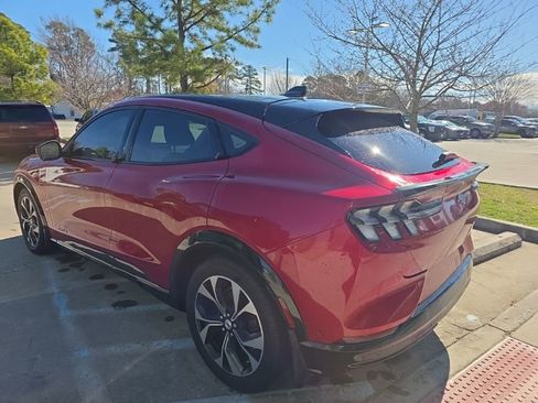 Used 2021 Ford Mustang Mach-E Premium image 6