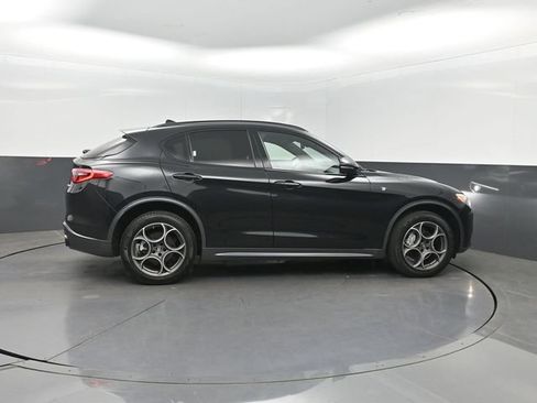 Used 2023 Alfa Romeo Stelvio Ti AWD/4WD image 34