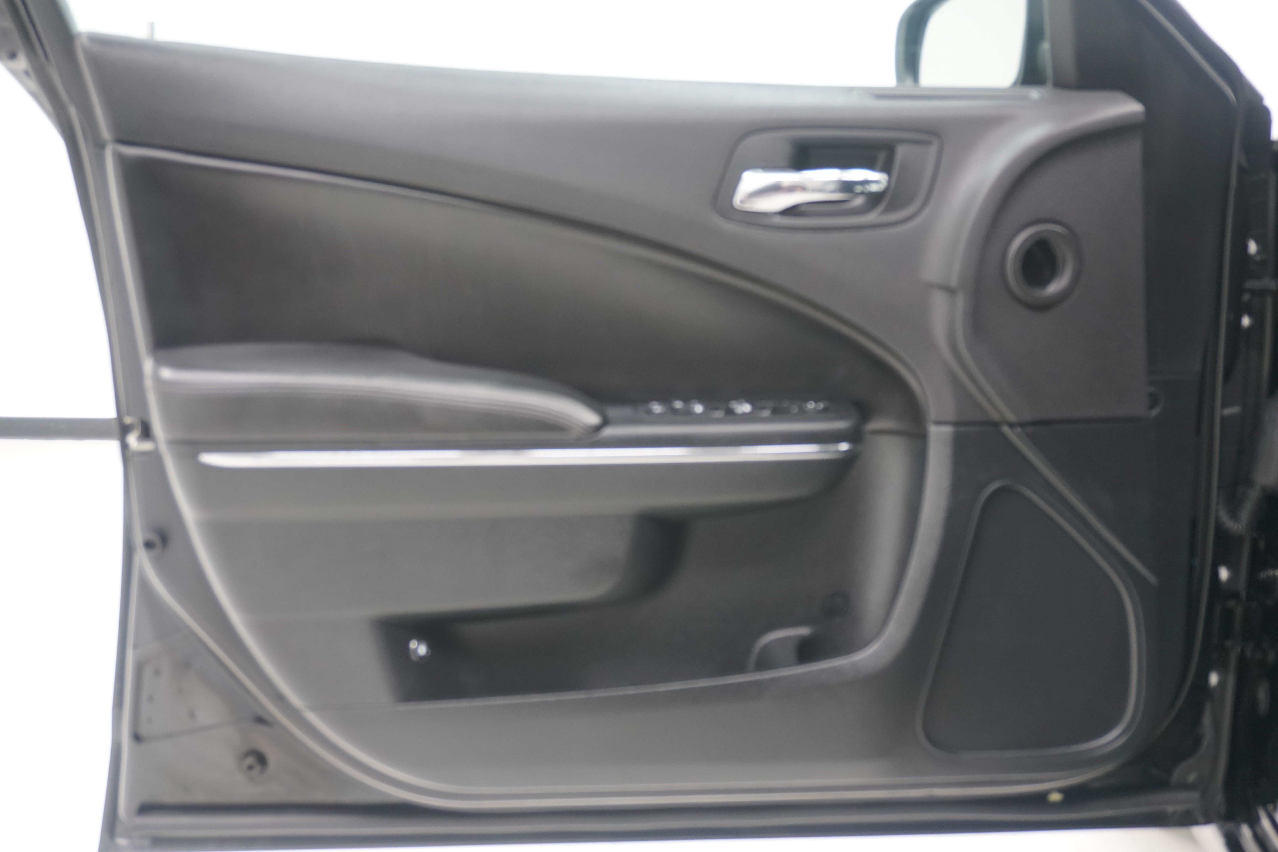 Used 2014 Dodge Charger SE w/ Connectivity Group RWD image 13