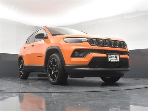 New 2026 Jeep Compass Latitude image 19