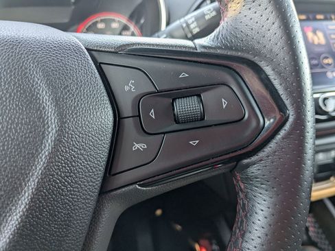 Used 2021 Chevrolet TrailBlazer RS w/ Technology Package image 20