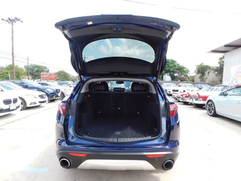 Used 2018 Alfa Romeo Stelvio AWD image 20