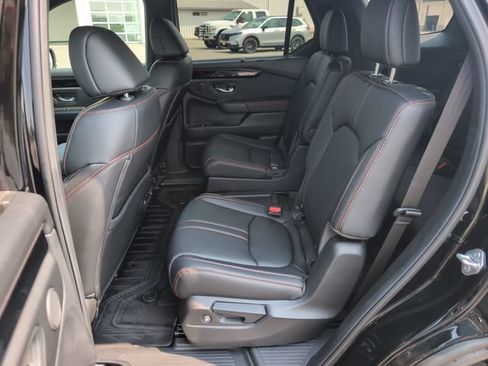 Used 2026 Honda Pilot TrailSport image 15