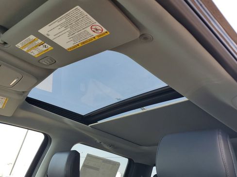 New 2026 Ford F250 Lariat w/ Black Appearance Package image 17