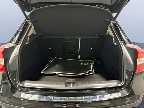 Used 2018 Mercedes-Benz GLA 250 4MATIC image 10