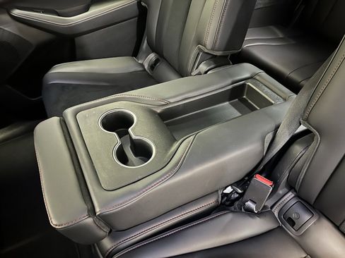 Used 2023 Acura MDX A-Spec image 15