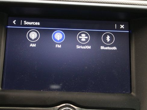 Used 2022 Chevrolet TrailBlazer LT FWD image 29