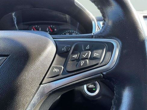 Used 2018 Chevrolet Equinox LT FWD image 28