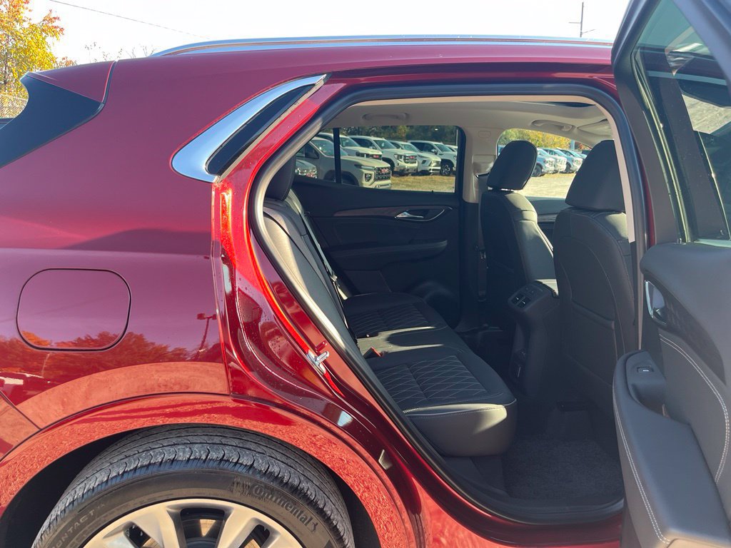 Used 2023 Buick Envision Avenir AWD/4WD image 35