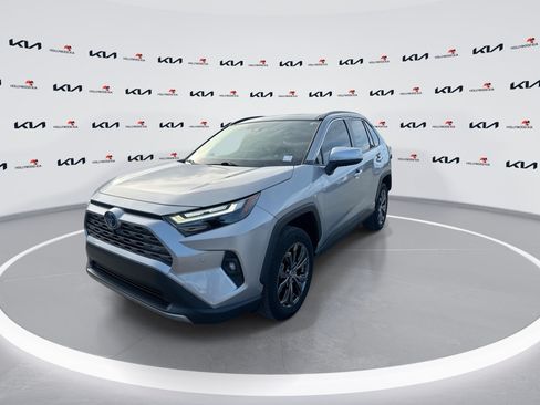 Used 2024 Toyota RAV4 Limited AWD/4WD image 4