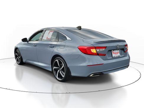 Used 2021 Honda Accord Sport image 3
