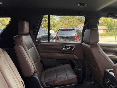 Used 2021 Chevrolet Tahoe High Country RWD image 27
