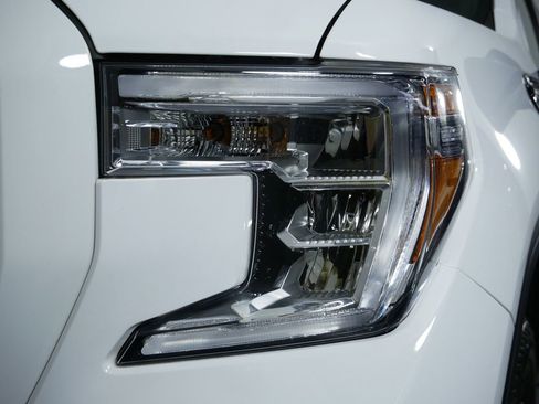 Used 2022 GMC Sierra 1500 Elevation image 12