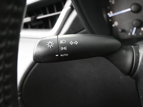 Used 2023 Toyota Corolla Cross LE AWD/4WD image 20