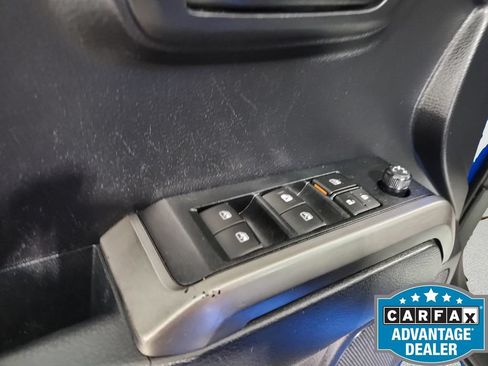 Used 2021 Toyota Tacoma SR5 RWD image 12