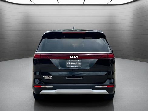 Used 2023 Kia Carnival LX FWD image 8