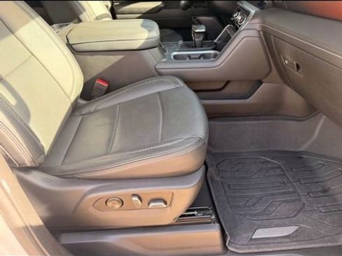 Used 2023 GMC Sierra 1500 Denali image 6