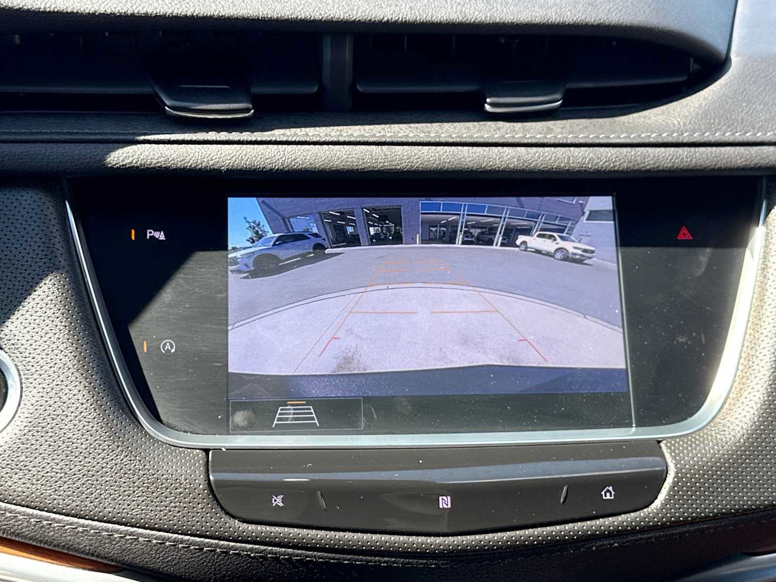 Used 2020 Cadillac XT5 Premium Luxury w/ LPO, Floor Liner Package AWD/4WD image 29