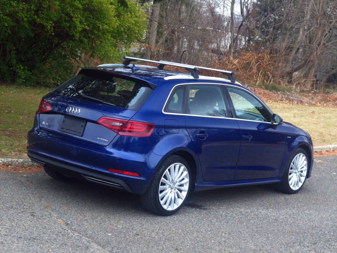 Used 2016 Audi A3 e-tron Prestige w/ Prestige Package FWD image 31