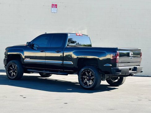 Used 2017 Chevrolet Silverado 1500 LT w/ Rally 2 Edition AWD/4WD image 5