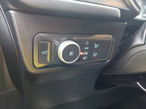 Used 2020 Ford Escape SEL image 12