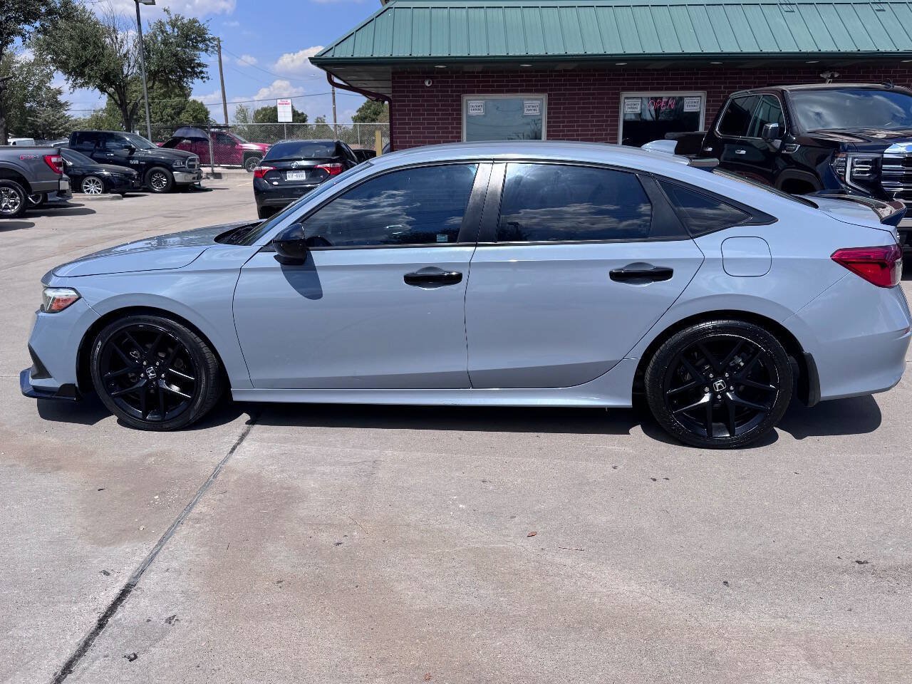 Used 2022 Honda Civic Sport image 8