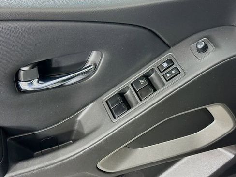 Used 2022 Nissan Frontier SV w/ Technology Package image 17