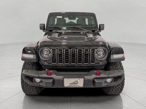 Used 2025 Jeep Wrangler Unlimited Rubicon AWD/4WD image 14