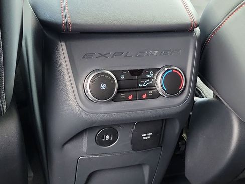 Used 2025 Ford Explorer ST RWD image 18