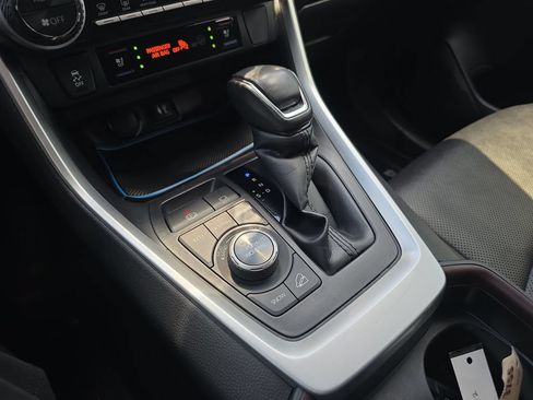 Used 2019 Toyota RAV4 Limited w/ Advanced Technology Package AWD/4WD image 36