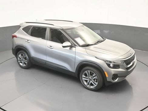 Used 2021 Kia Seltos S FWD image 47