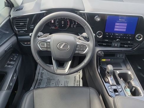 Used 2023 Lexus NX 350 AWD image 12