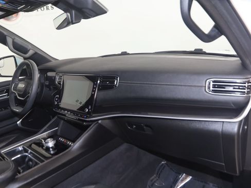 Used 2022 Jeep Wagoneer Series I w/ Convenience Group I AWD/4WD image 46
