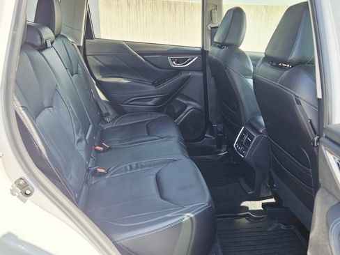 Used 2024 Subaru Forester Touring image 11