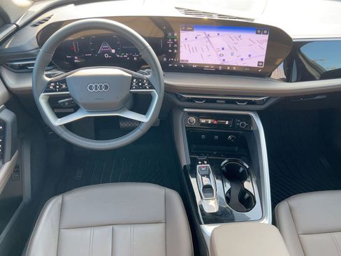 Certified 2025 Audi Q5 Premium w/ Convenience Package image 26