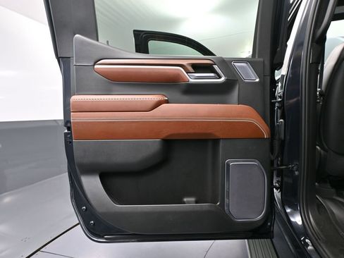 Used 2023 GMC Sierra 1500 Denali Ultimate image 44