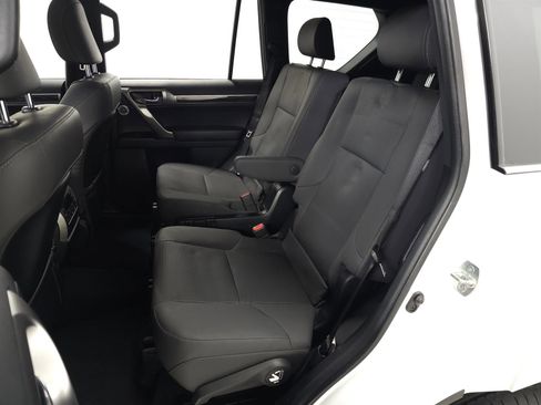 Used 2023 Lexus GX 460 Premium image 29