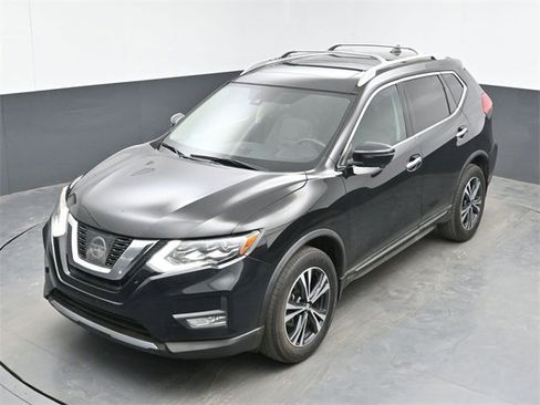 Used 2017 Nissan Rogue SL w/ SL Premium Package image 15
