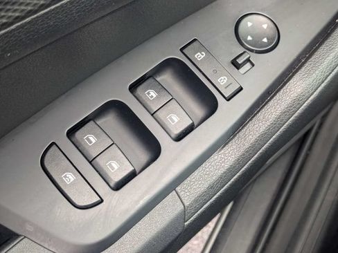Used 2023 Kia Sportage LX FWD image 20