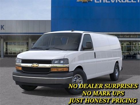 New 2025 Chevrolet Express 3500 Work Van w/ Driver Convenience Package image 6