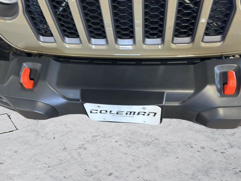 Used 2020 Jeep Gladiator Mojave AWD/4WD image 3