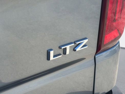 Used 2024 Chevrolet Silverado 1500 LTZ w/ LTZ Premium Package image 12