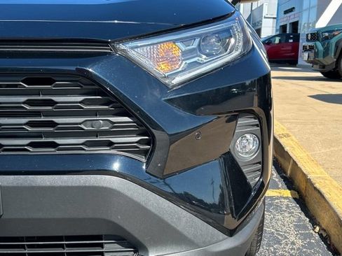 Used 2021 Toyota RAV4 XLE Premium AWD/4WD image 3
