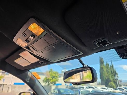 Used 2017 Toyota Tacoma TRD Sport w/ Tow Package image 17