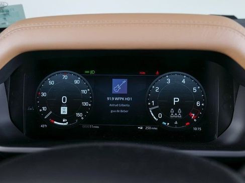 New 2026 Land Rover Defender 130 X-Dynamic SE image 17