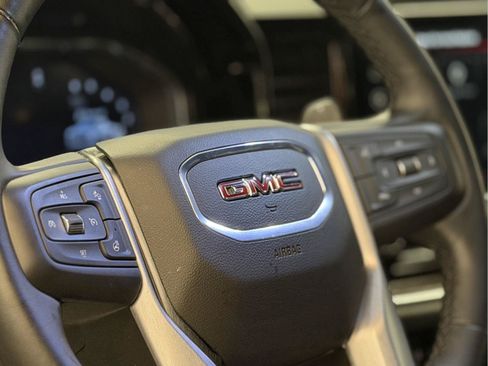 Used 2025 GMC Sierra 1500 Elevation w/ Preferred Package AWD/4WD image 23