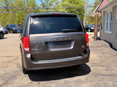 Used 2019 Dodge Grand Caravan GT FWD image 7