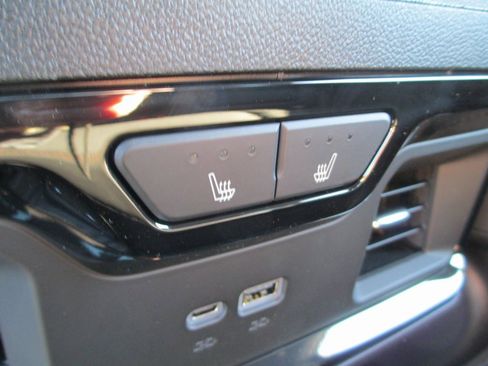 New 2026 GMC Sierra 2500 AT4 w/ AT4 Premium Plus Package image 14