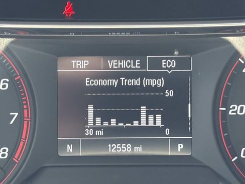 Used 2023 Chevrolet TrailBlazer RS w/ Sun and Liftgate Package FWD image 21
